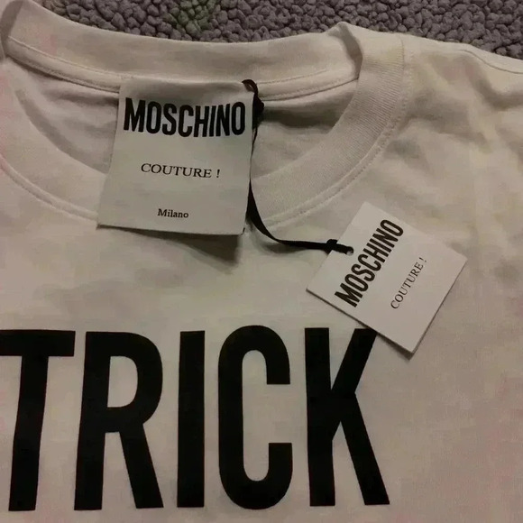 SALE Authentic Moschino T-shirt US Sz 44 ( US 10) - Picture 5 of 7